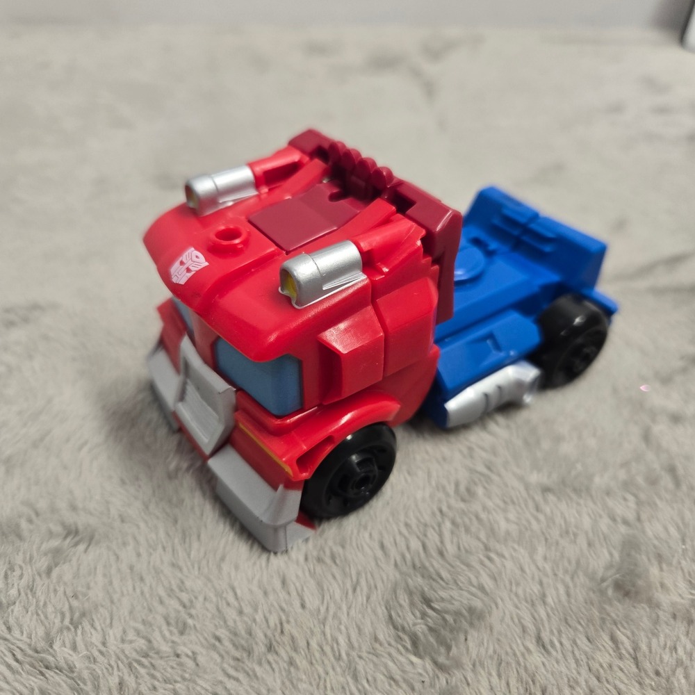 Hasbro Transformers Rescue Bots Academy Optimus Prime F0887 Red Truck Figure